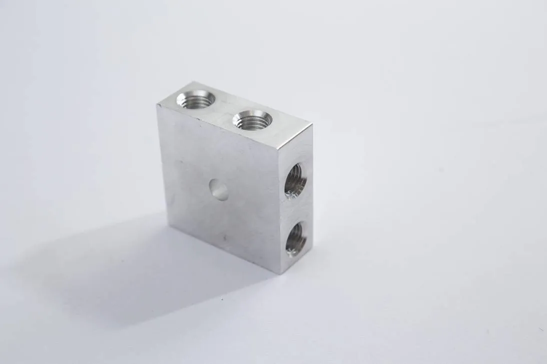 Manifold block 4way