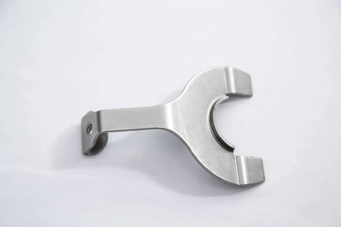 Fluid Handling Components 7 Yolk bracket